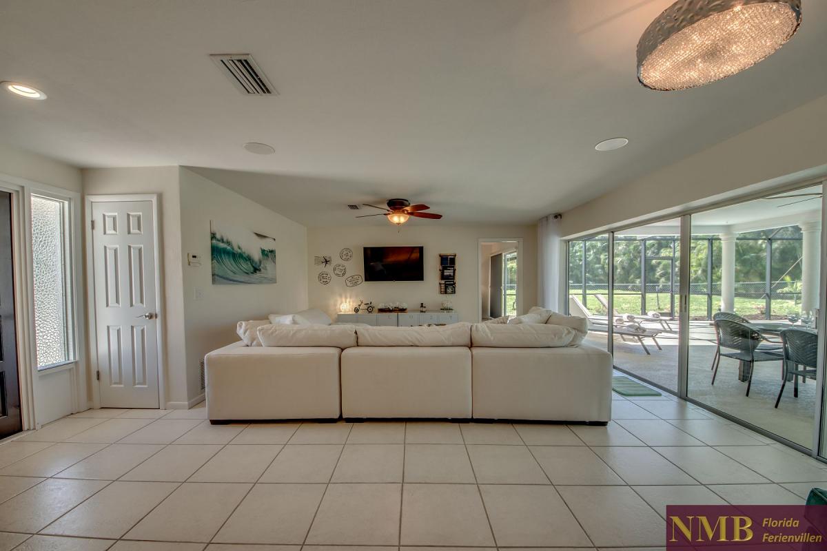 Ferienhaus-Cape-Coral-Cozy-Island_9-Family Room